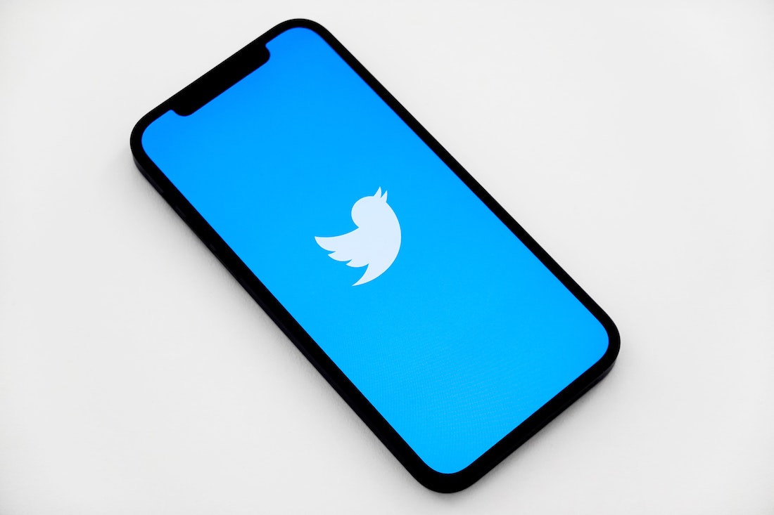 How to make your Twitter account private | Techniqworld.com