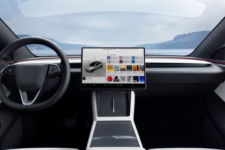 These 15-minute Netflix shows are perfect for killing time while charging your EV featured image